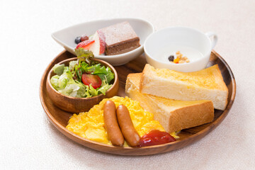 朝食