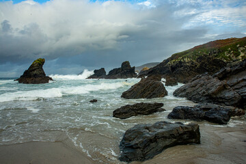Peque&ntilde;a cala invadida por el fuerte oleaje del oc&eacute;ano