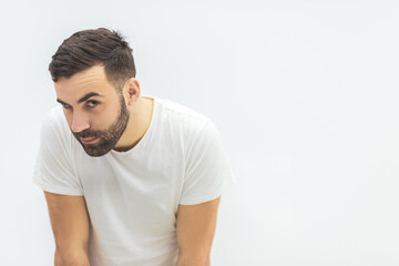 Obraz premium An image of a handsome man with a beard.
