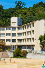 山間の学校