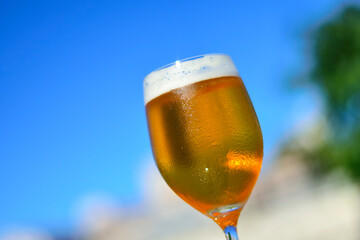 青空と冷えたビール