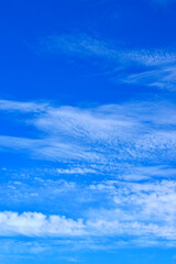 青空とすじ雲