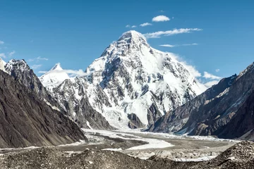 Deurstickers K2 K2-berg met Angelus-piek en Godwin-Austen-gletsjer van Concordia op een heldere zomerdag