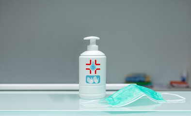 Hand sanitizing gel with mask to protect yourself from Covid-19
