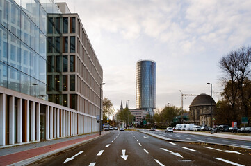 An empty street with arrow signs in Cologne Deutz.