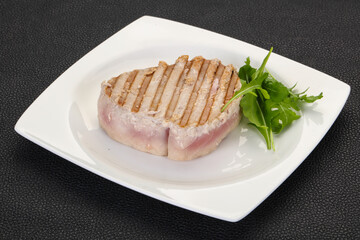 Grilled tuna steak