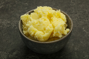 Mashed potato in the bowl