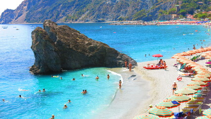 Obraz premium Beautiful beach in Cinque Terre, Italy.