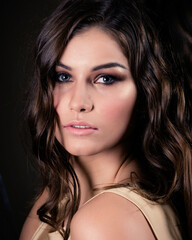 Naklejka premium Beauty portrait of an attractive young brunette with natural makeup