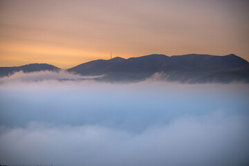 Fototapeta na wymiar Morning fog