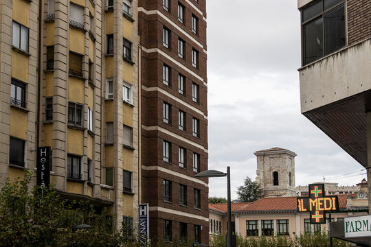 Bloques de piso de Burgos, Espa&ntilde;a.