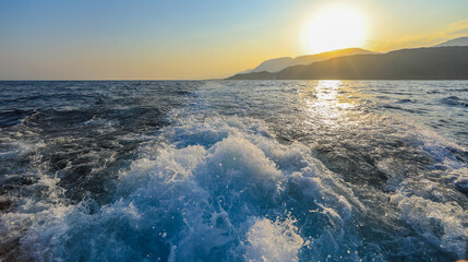 yacht water footprint on the sea surface