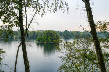 Obraz premium Blick auf den Töppersee in Duisburg