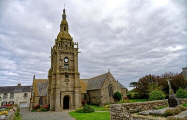 Fototapeta na wymiar L’église de Saint-Paul-Aurélien, Lampaul-Ploudalmézeau, Finistère, Bretagne, France