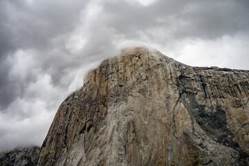 Fototapeta na wymiar Clouds on El Capitan at Yosemite National Park