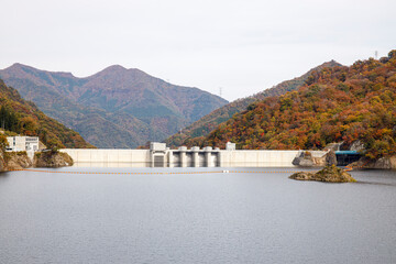 八ッ場ダム　紅葉