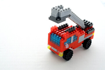 Fototapeta premium ブロックでできたはしご消防車 