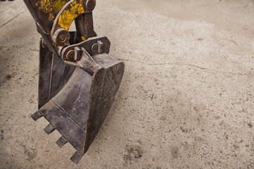 炭鉱　旧自走枠整備工場