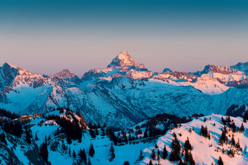 Allgäuer Alpen im Winter mit Hochvogel