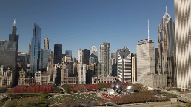 60 FPS shot of the Chicago Skyline and Millennium Park