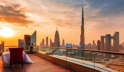 Obraz premium Dubai city center view at sunrise, United Arab Emirates