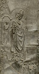 Fototapeta na wymiar „Chrzest Polski 966” – Gdańsk – fragment drzwi kościoła św. Elżbiety