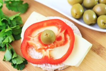 Healthy sandwich with no meat.