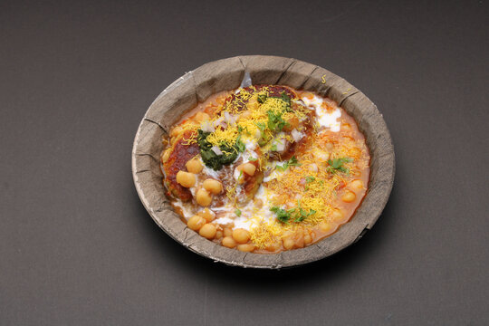 Ragda pattice -Aloo tikki or Potato Cutlet or Patties is a popular Indian street food made with boiled potatoes, spices and herbs served with tamrind chutney and peas curry.