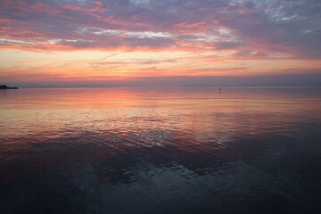 夕焼けの美しい海