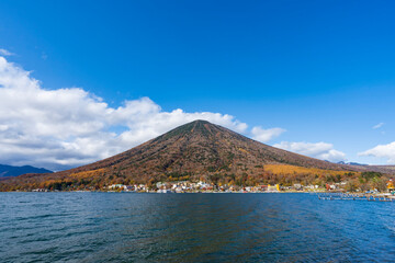 Fototapeta premium 【日光】中禅寺湖と男体山