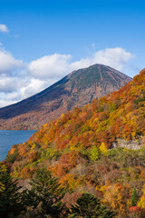 【日光】秋の紅葉 中禅寺湖と男体山