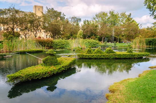 Columbus Topiary Garden