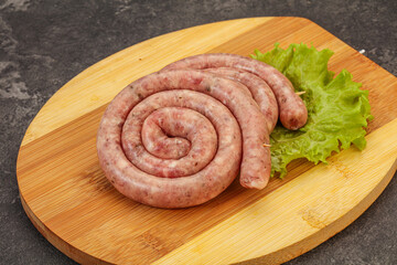 Raw sausage ring for grill