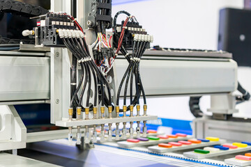 high technology and precision automatic vacuum or suction cup for pick & place transportation material goods or product of on manufacturing  process continuous line in industrial