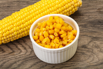 Sweet yellow corn in the bowl