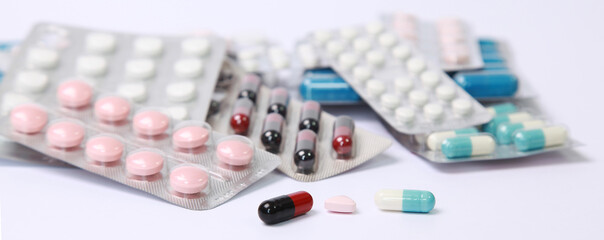 Différentes plaquettes de médicaments