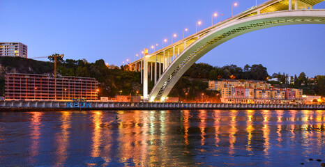 Ponte da Arrábida in Porto - obrazy, fototapety, plakaty