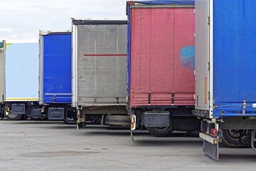 Truck trailers parking
