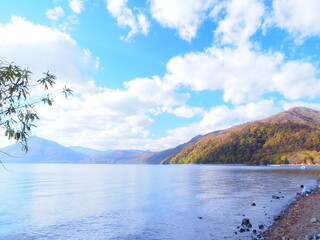 北海道の風景 秋の支笏湖