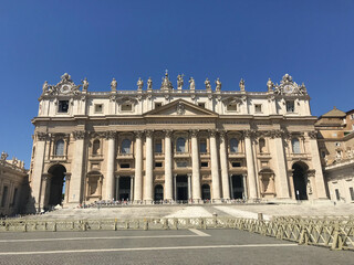 Fototapeta na wymiar St. Peters Basilica Square in Vatican City, Italy