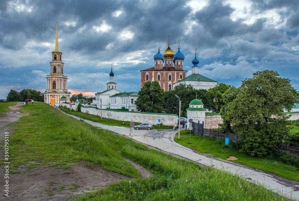 Wall mural The Assumption Cathedral and Bell Tower in summer cloudy weather in Ryazan Kremlin, Russia.