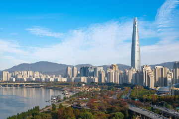 Fototapeta na wymiar Autumn scenery of the Han River in Seoul, South Korea in 2020.