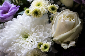 Blumenstrauß mit Rose und Gerbera