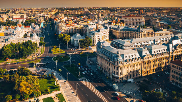 Fototapeta Bucharest top view from above during with an amazing city landscape during summer sunnset
