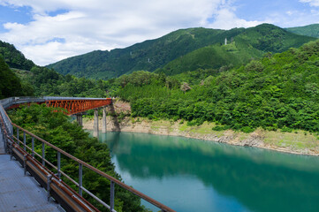 奥大井の湖上の駅