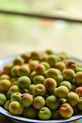 採れたての青梅