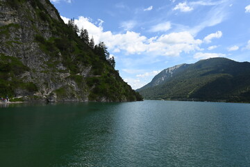 Fototapeta premium Mariensteig am Achensee bei Achenkirch Tirol Österreich
