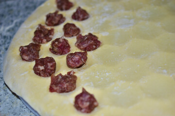 Cooking modeling meat dumplings using a mold