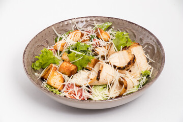 Salad with fresh chicken and toast