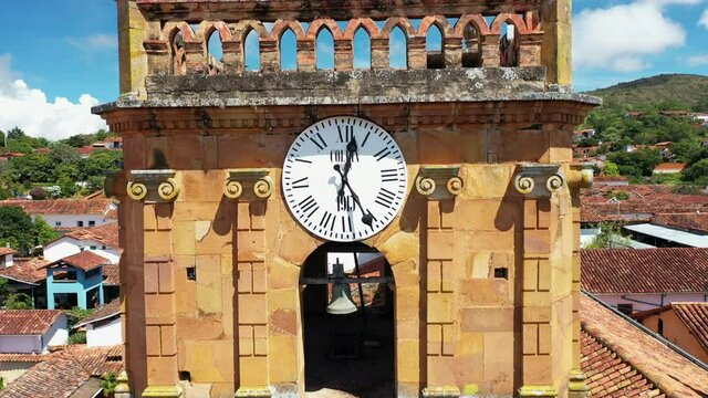 Toma del reloj de la Catedral de la Inmaculada Concepci&oacute;n de Barichara